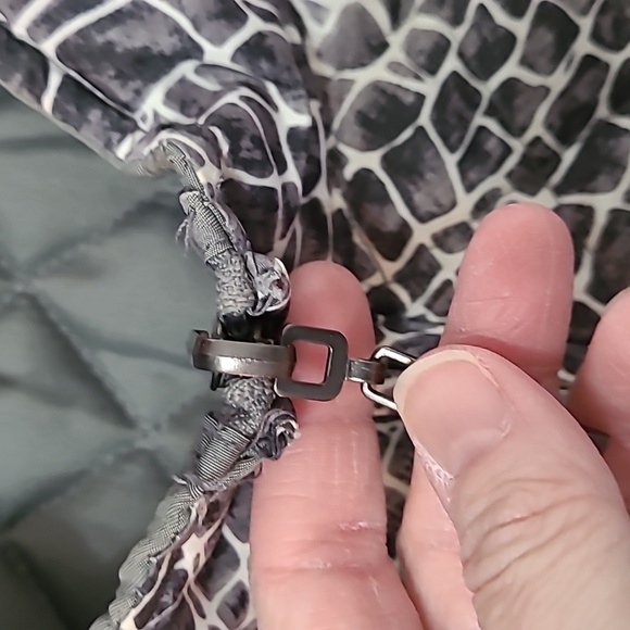 Natalie & Me reversible vest gray quilted side and giraffe print side size 3X - Picture 2 of 8